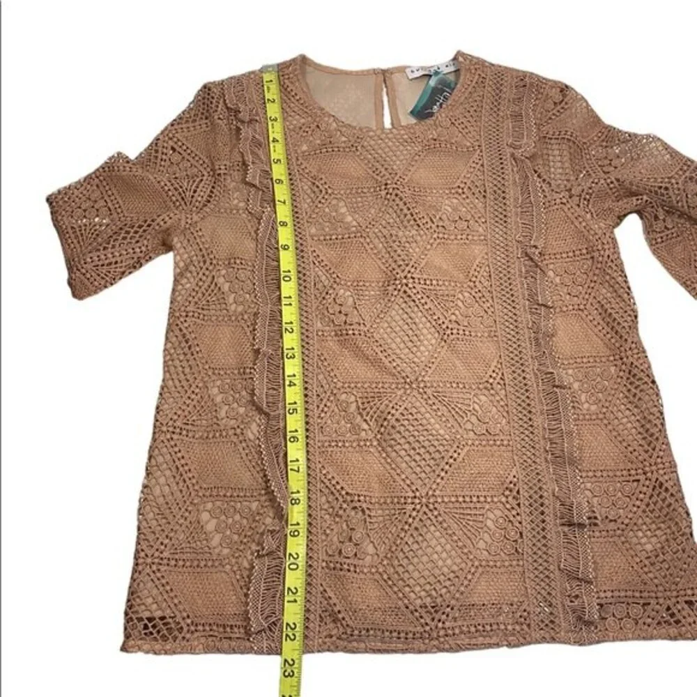 Current Air Womens Lace Top Mauve Size XS New With Tag NWT